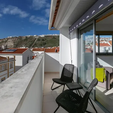 Vue Sur La Nazaré